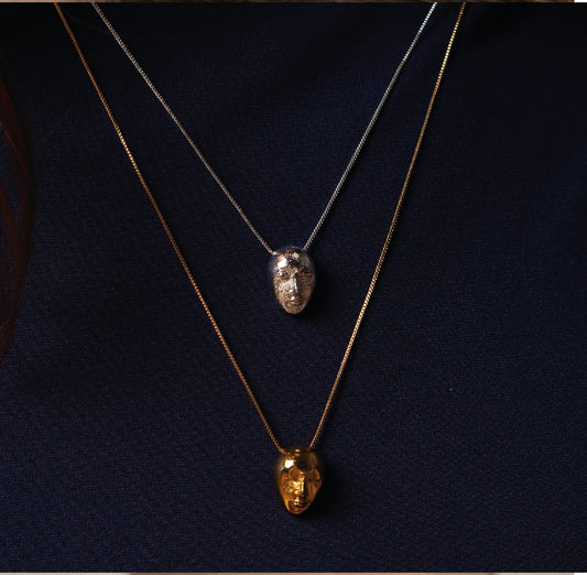 COLLAR LUA DORADO