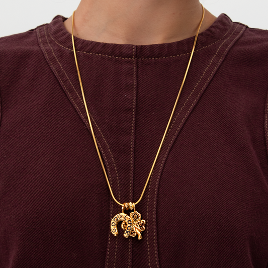 COLLAR GAME OF LUCK