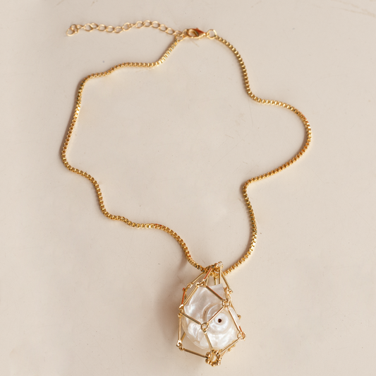 COLLAR SPIRAL CREST