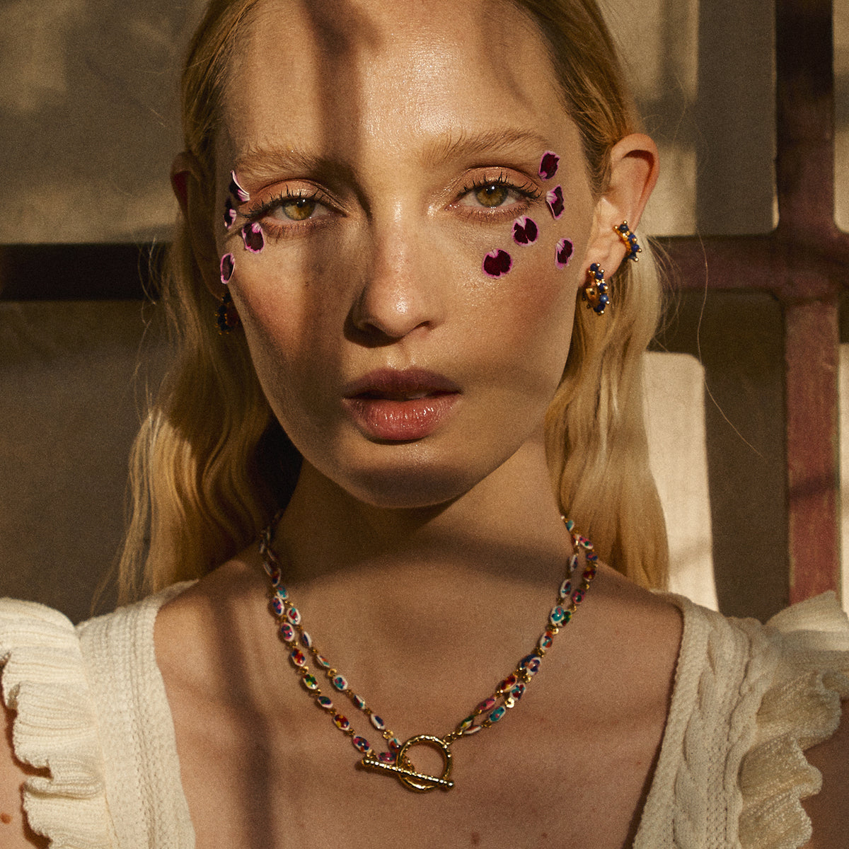 COLLAR MANZANILLA