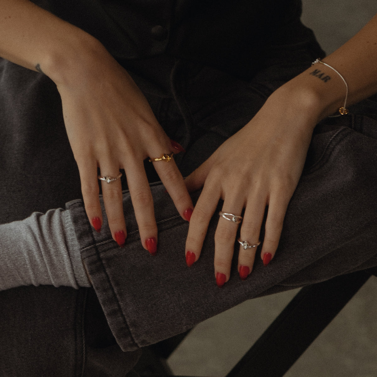 LOOP RING - PLATED GOLD