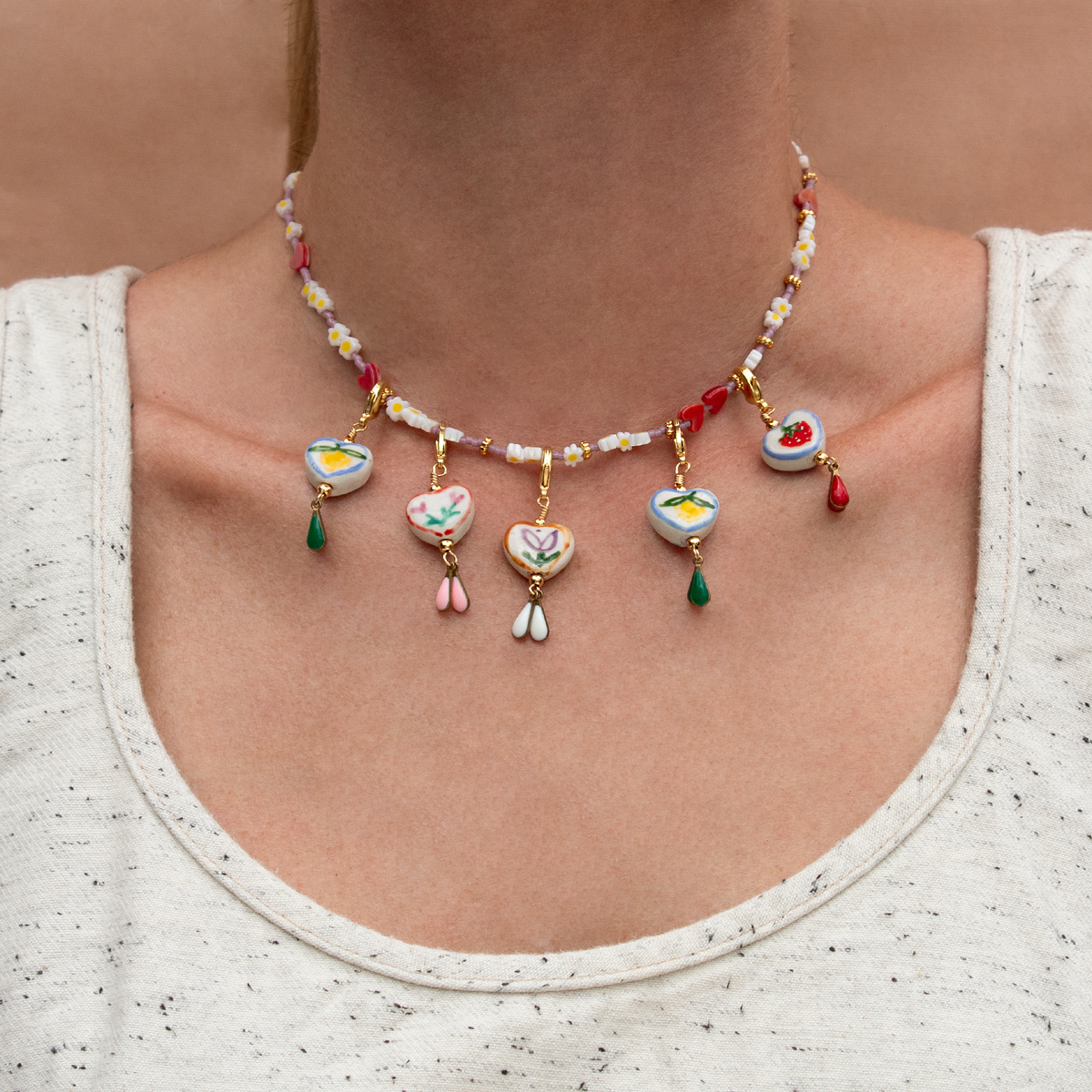 COLLAR BLUSH DAISY