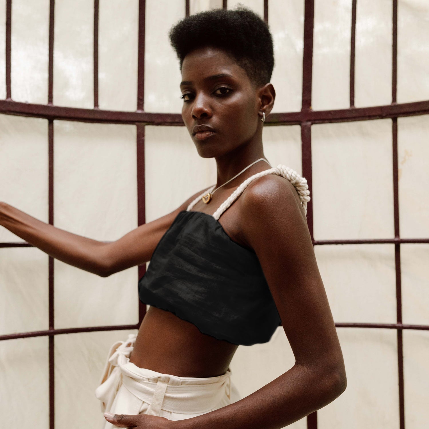 CROP TOP BRISA NEGRO