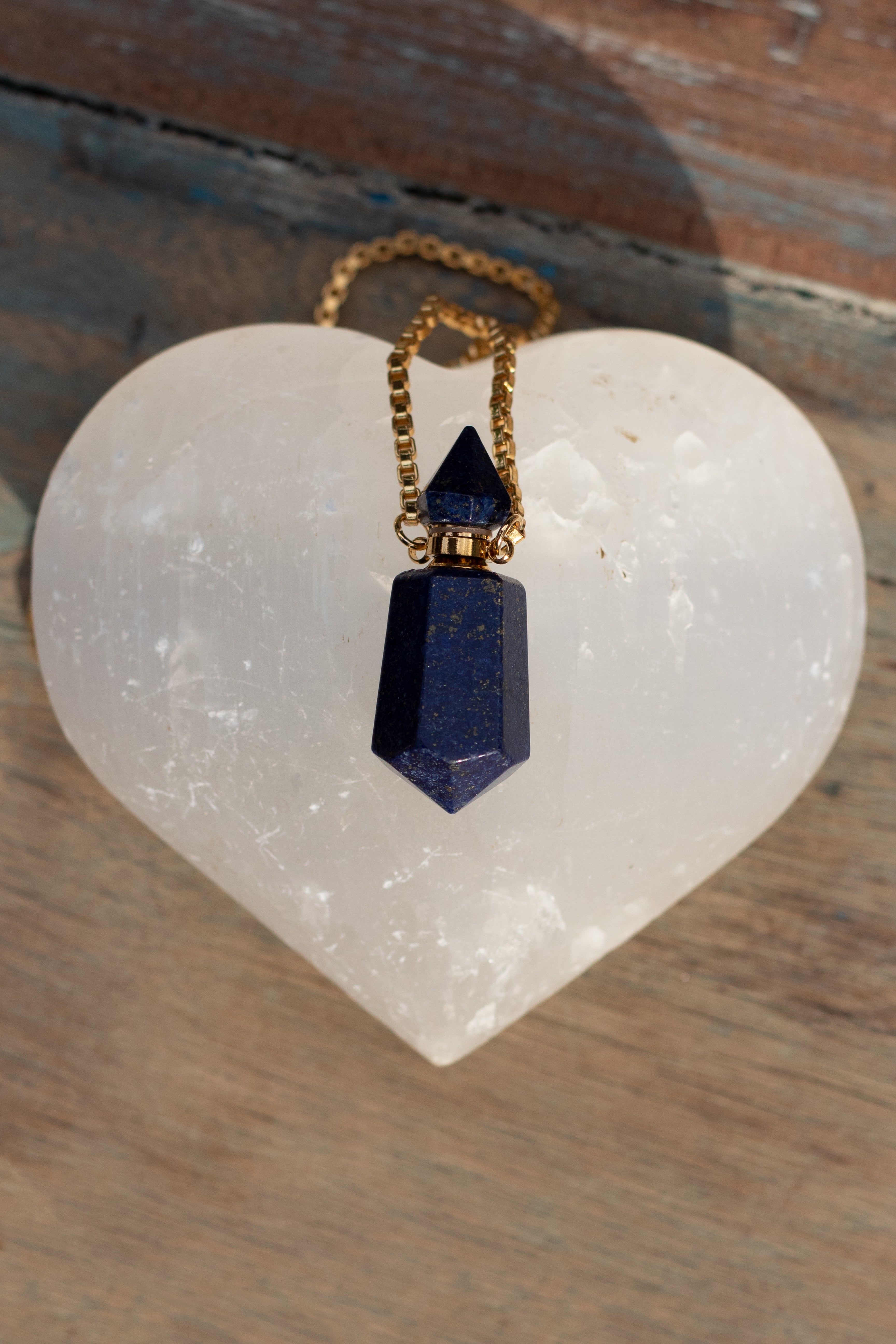 LAPISLÁZULI PERFUMERY AMULET