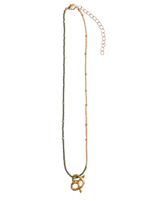 COLLAR CORTO PRETZEL GREEN