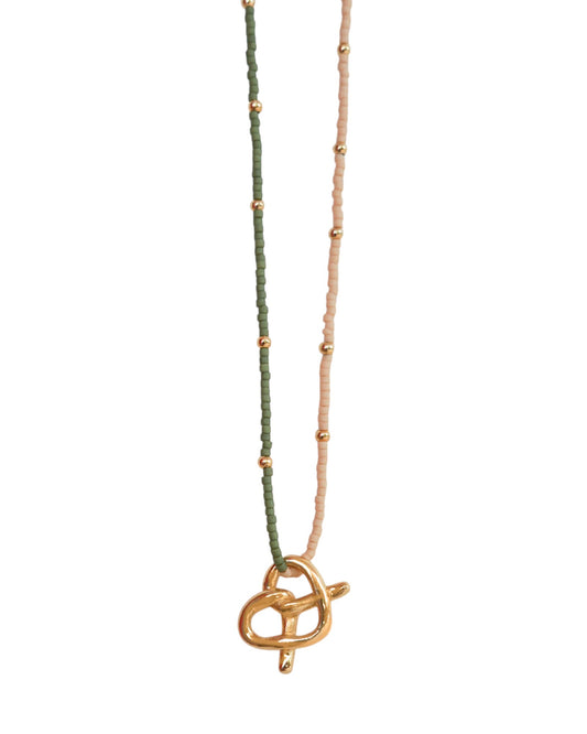 COLLAR CORTO PRETZEL GREEN
