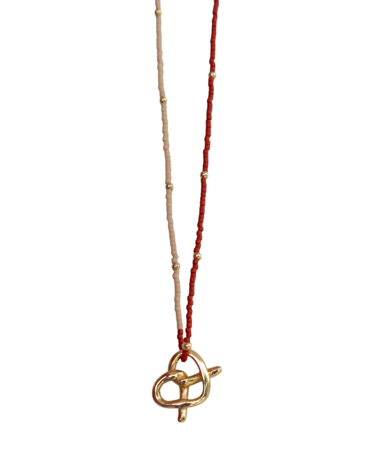 COLLAR CORTO PRETZEL RED