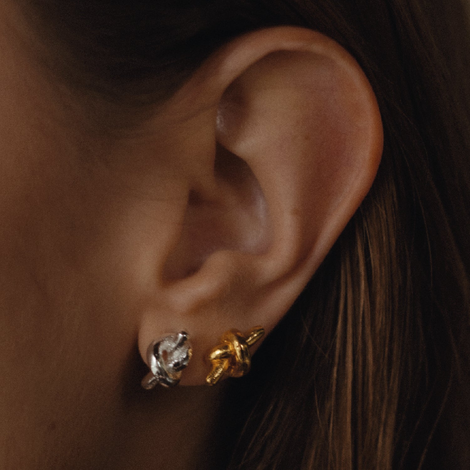 MINI TWIST EARRINGS - PLATED GOLD