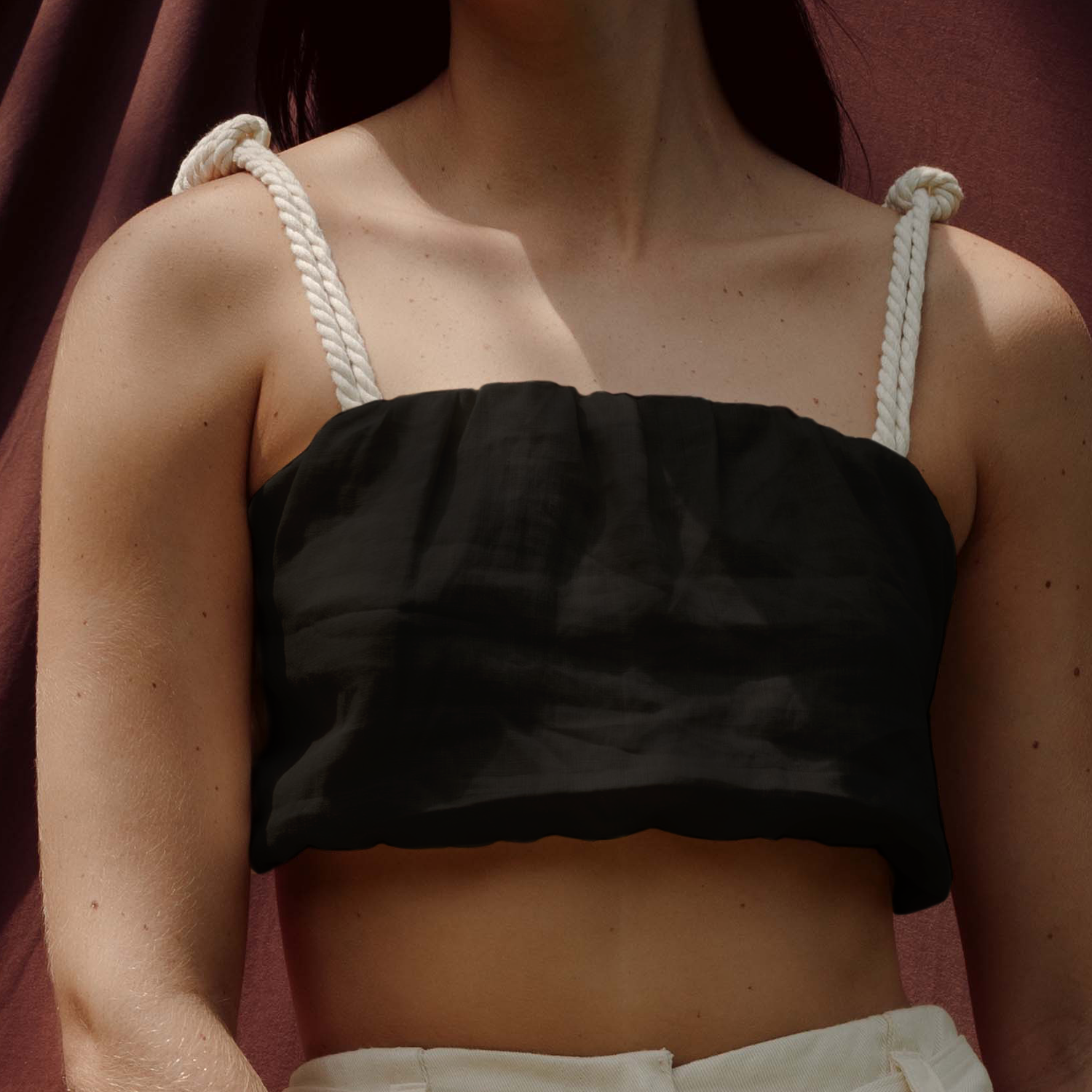 CROP TOP BRISA NEGRO