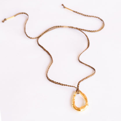 COLLAR LUMAN SILK CAFÉ