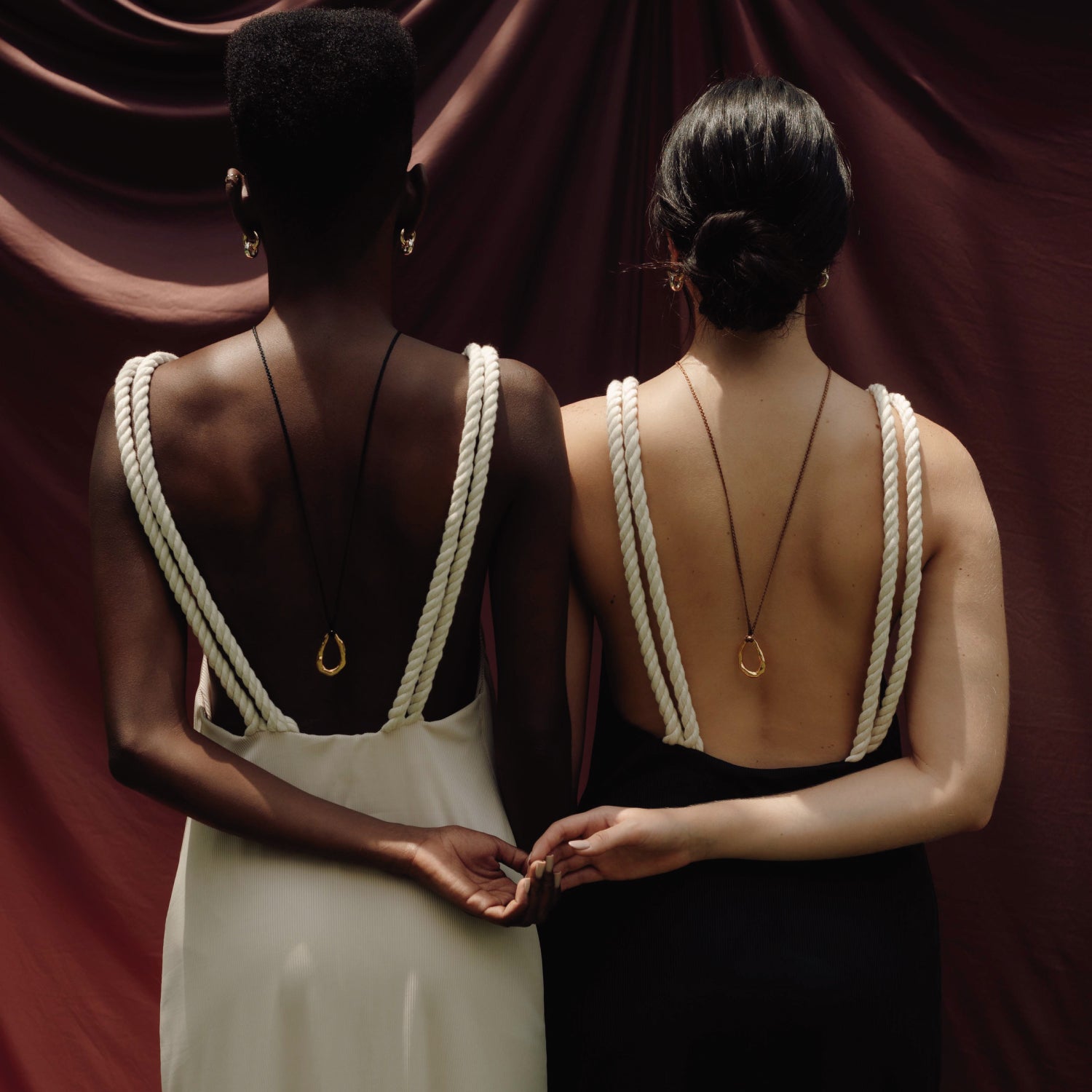 COLLAR LUMAN SILK CAFÉ