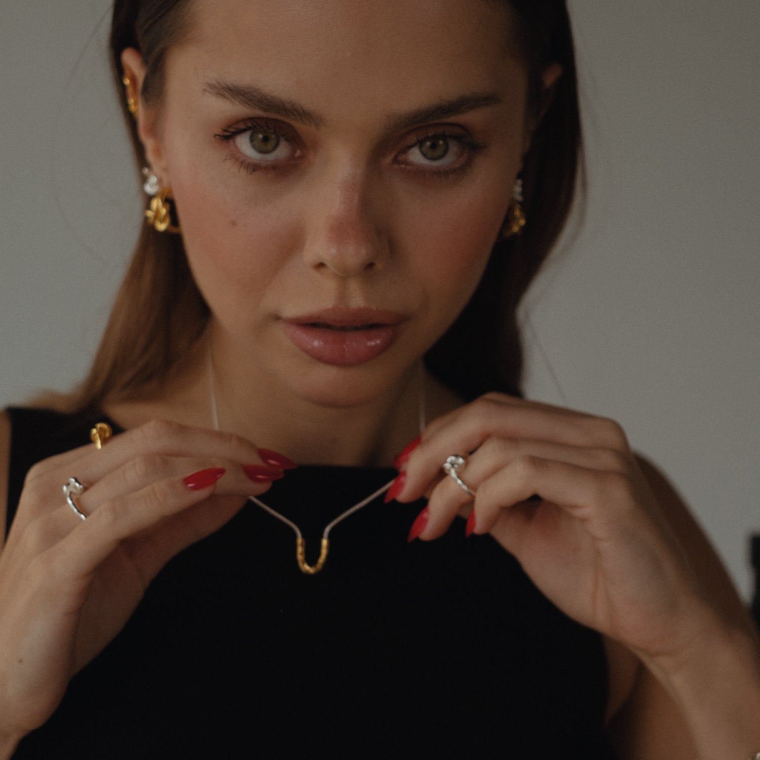 HORSESHOE NECKLACE - GOLD & SILVER