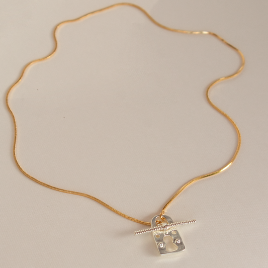 COLLAR CORTO KEY LOOK