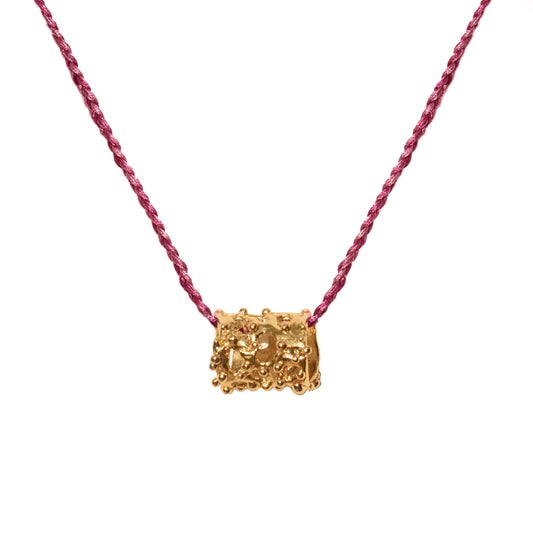COLLAR ESFORA HILO MAGENTA