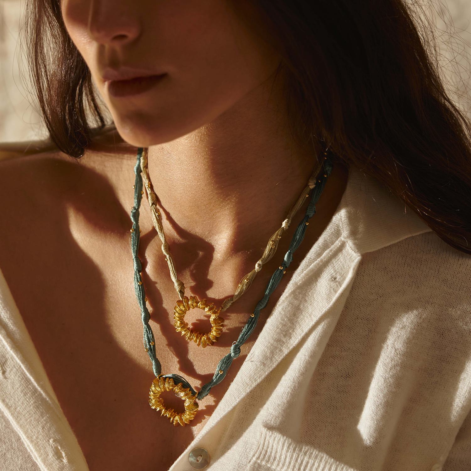COLLAR SALARE HILO BEIGE