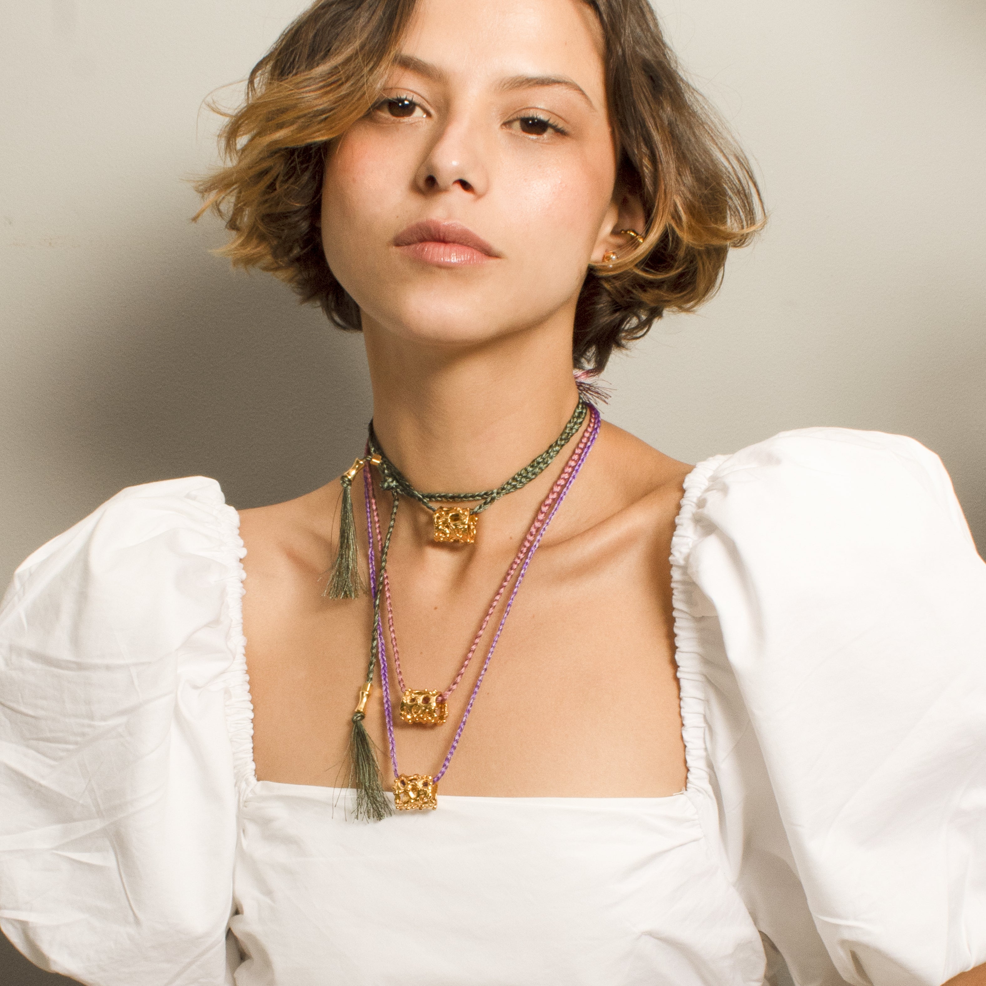 COLLAR ESFORA HILO MAGENTA