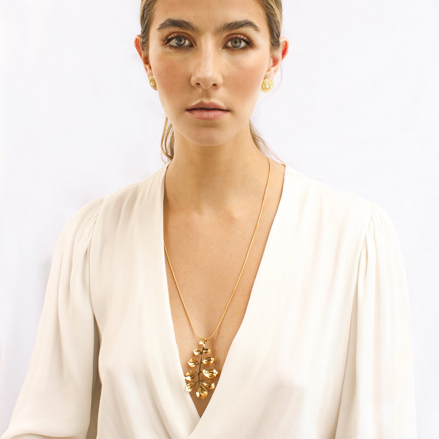 COLLAR VIOLETA