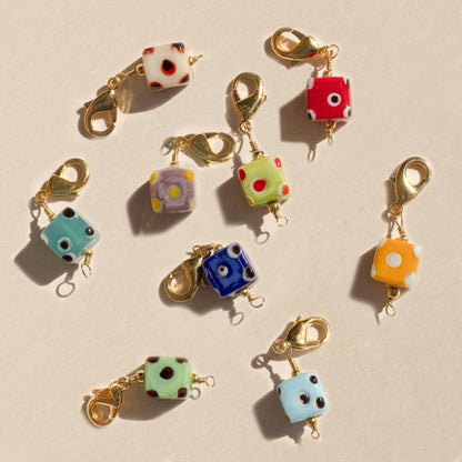 SQUARE CHARM - Pajarolimon Colombia