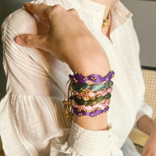 COMBINA TUS PULSERAS Y COLLARES